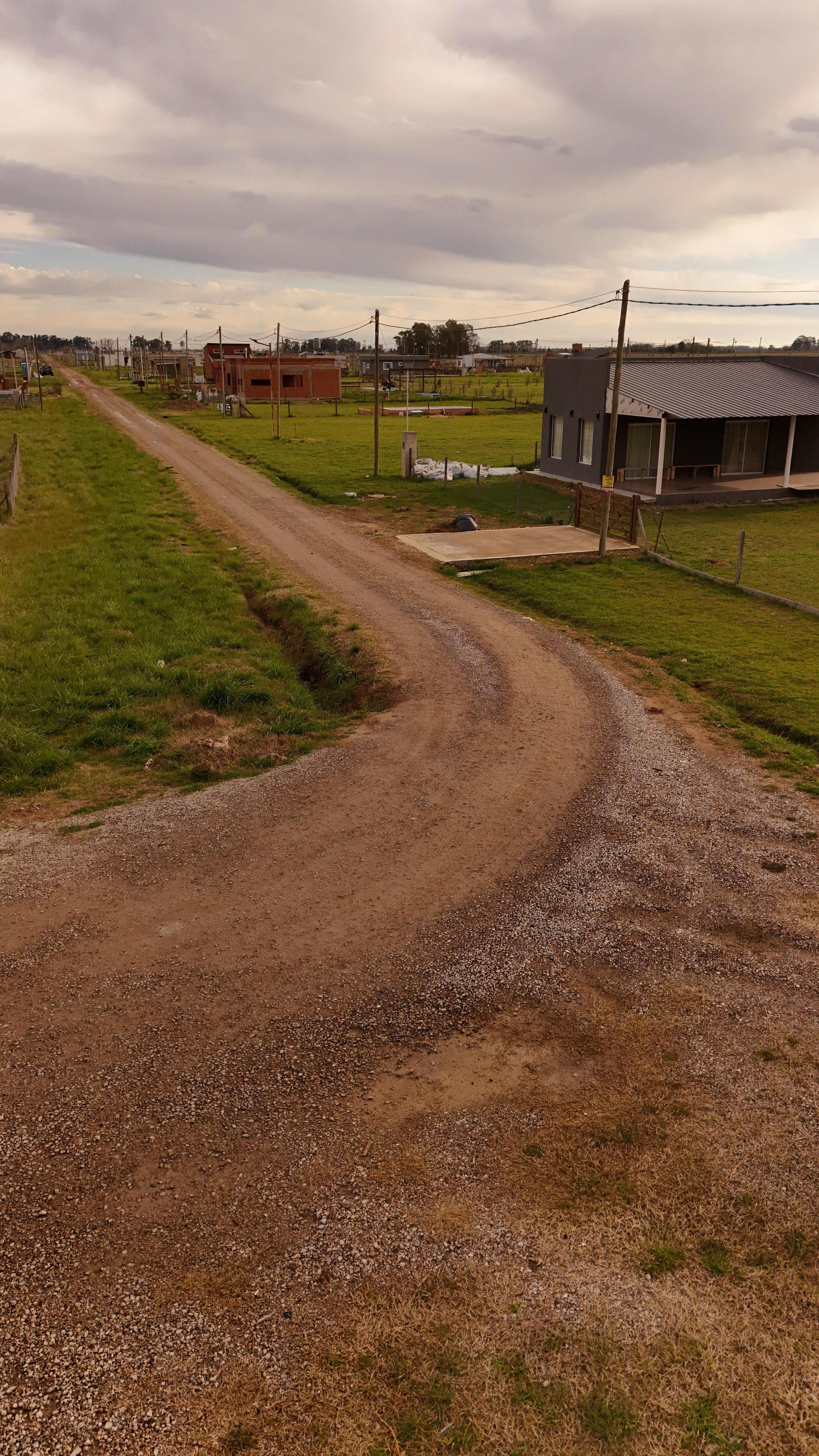 ARROYOS DE SAN VICENTE CALLES DE RIPIO